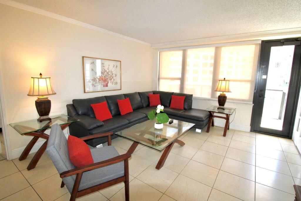 Alexander 511 Beachfront Condo With 2 Pools, Direct Beach Access, Sauna, Tikki Bar Miami Beach Exteriér fotografie